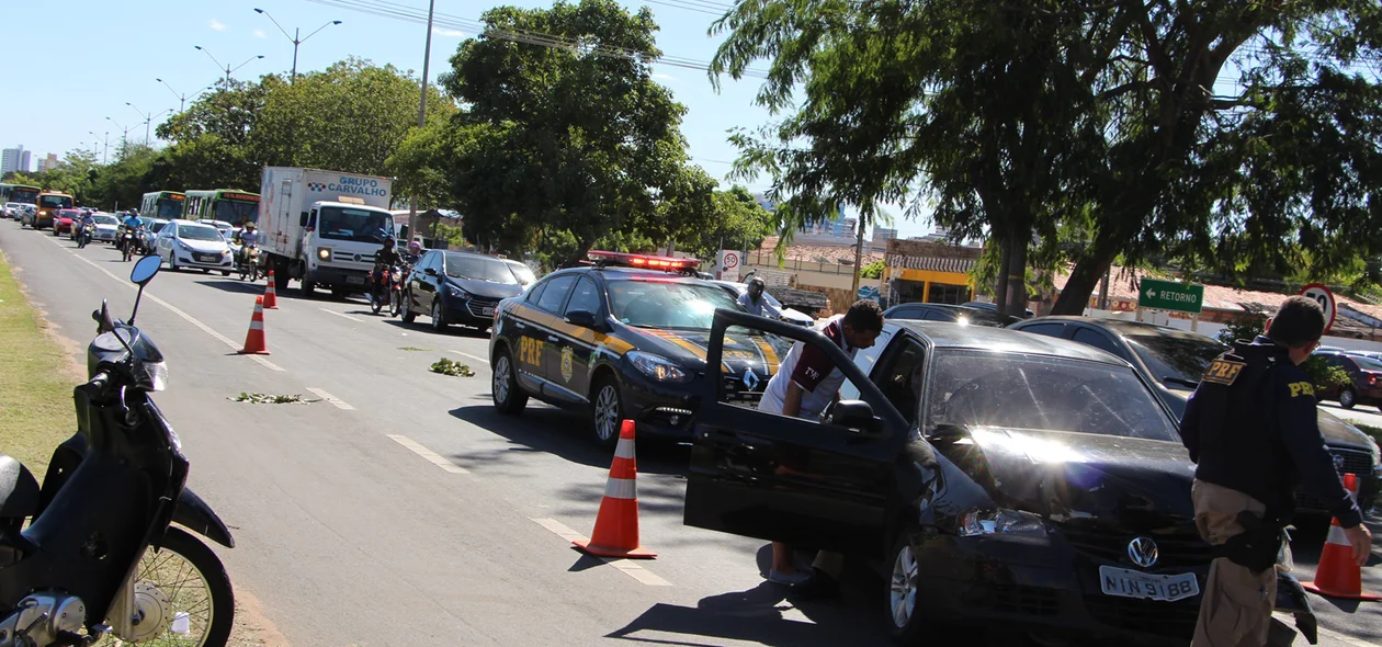 Trânsito ficou complicado na rodovia