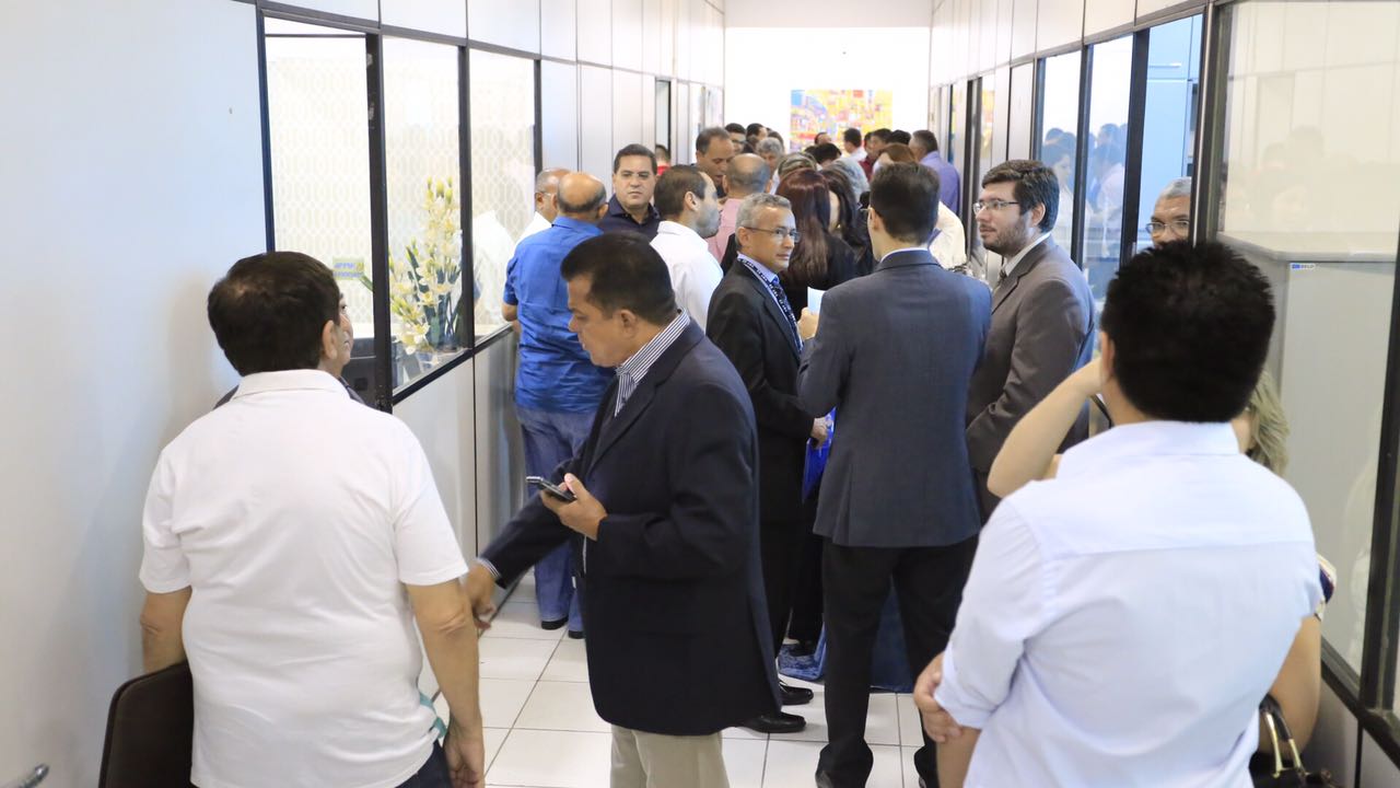 Prefeitos participam de inauguração de sala na APPM