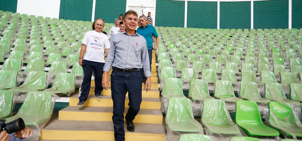 Presidente da Fundespi, Paulo Martins, anuncia conclusão das obras do Verdão