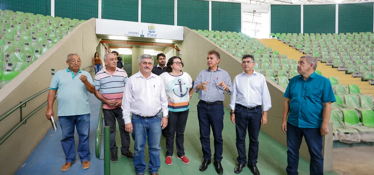 Presidente da fundespi visita o verdão  