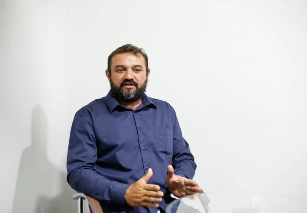 Entrevista com Kleiton Holanda