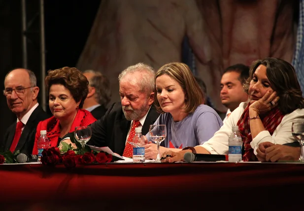 Gleisi Hoffmann toma posse como presidente nacional do PT