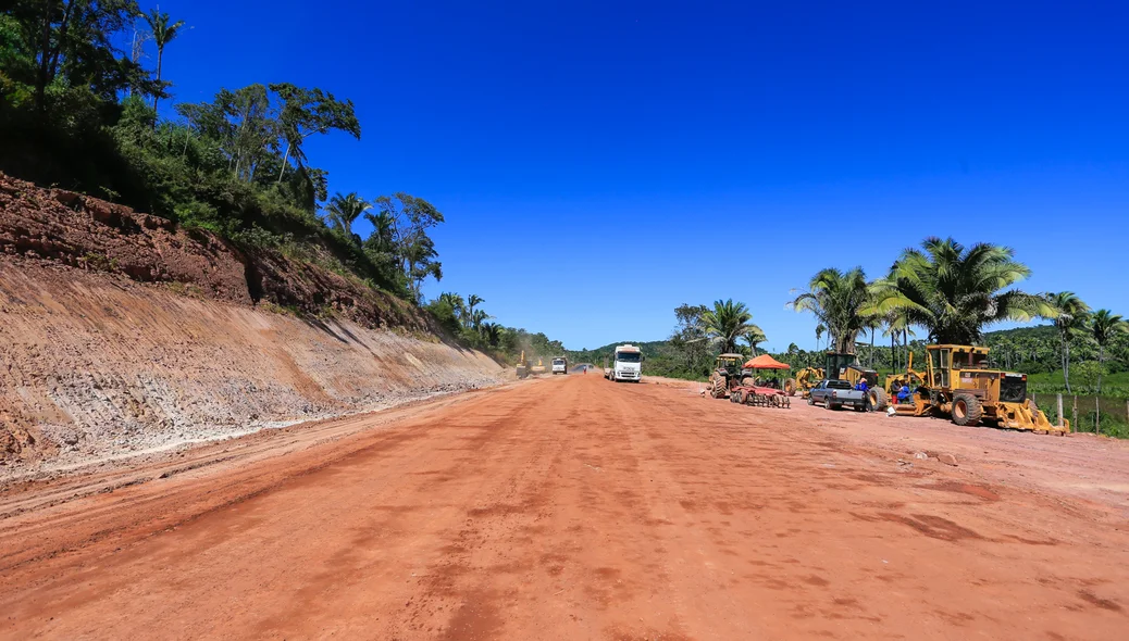 Estradas já foram pavimentadas  