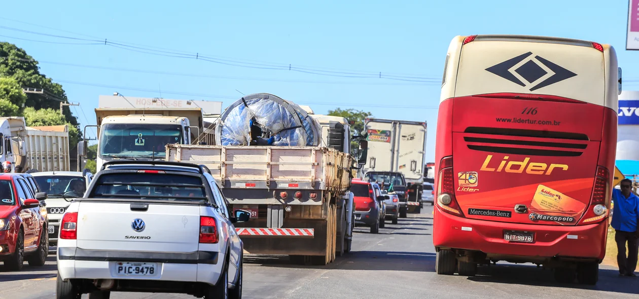 Ônibus da líder envolvido no acidente