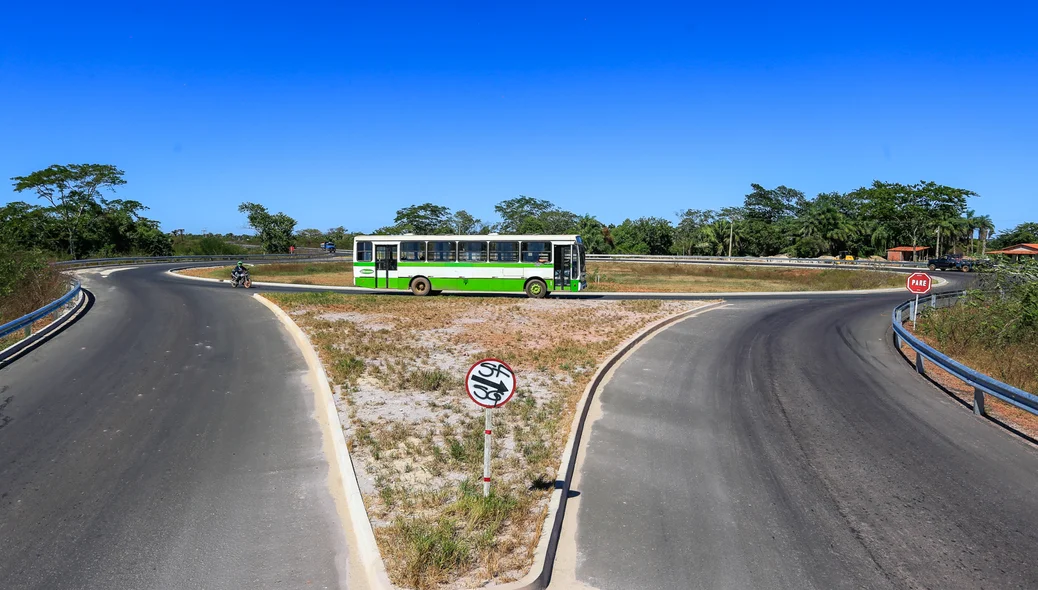 Rotatória nas proximidade do rodoanel em Teresina 