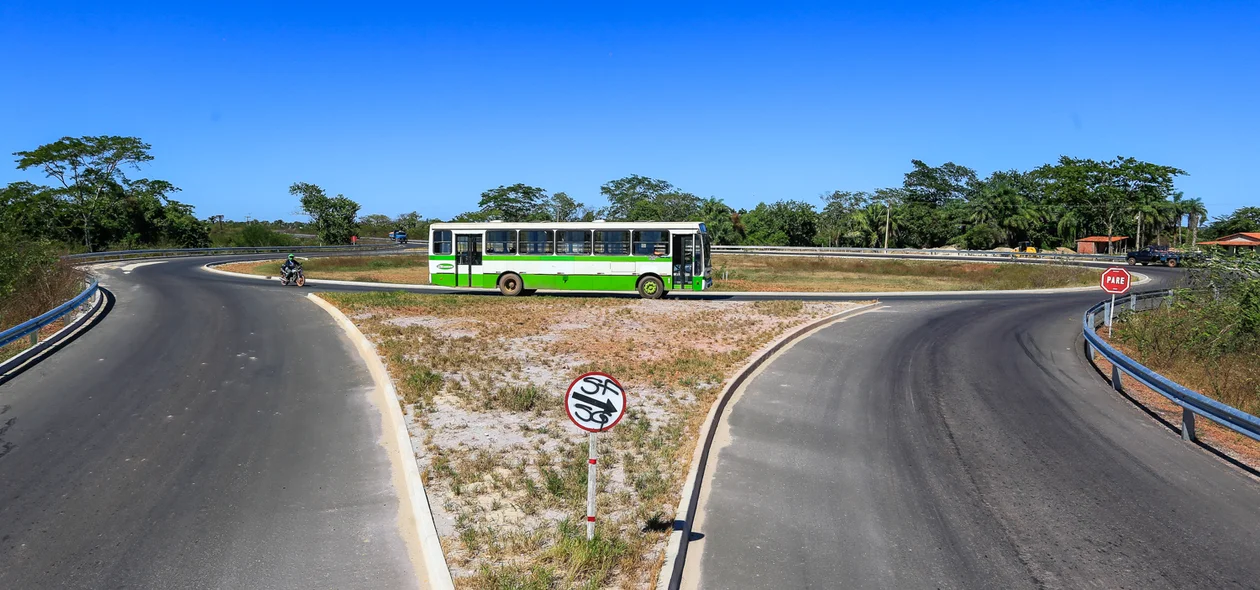 Rotatória nas proximidade do rodoanel em Teresina 