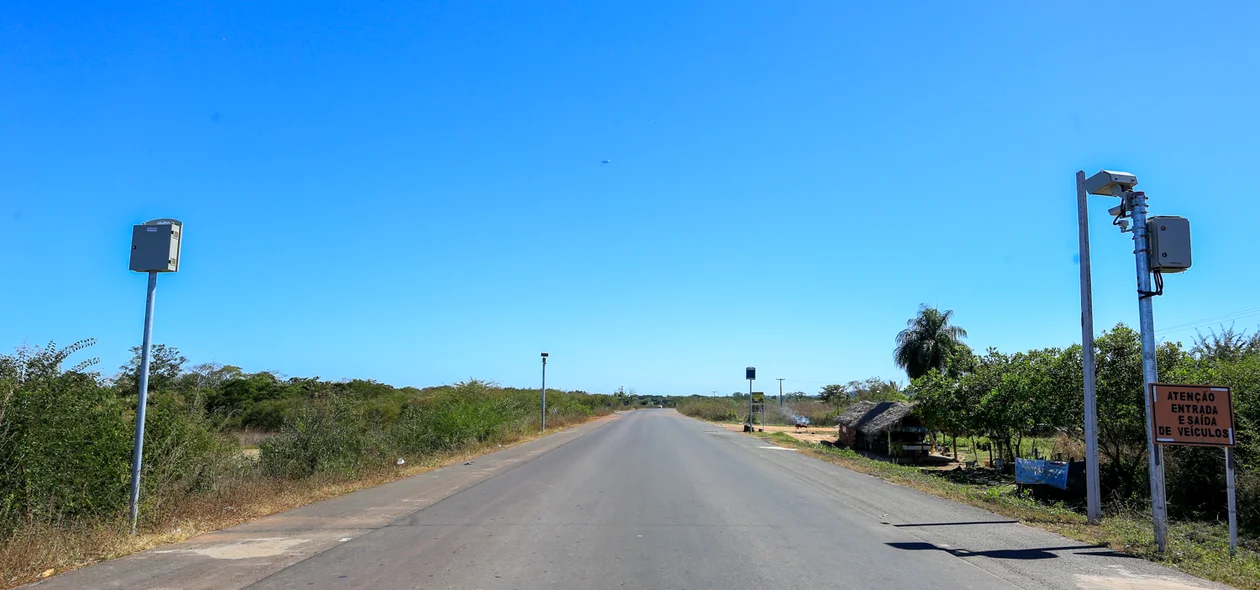 Sinalização na estrada 