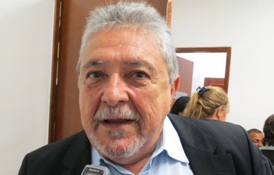 Cláudio Galeno assume secretaria de Obras em Picos