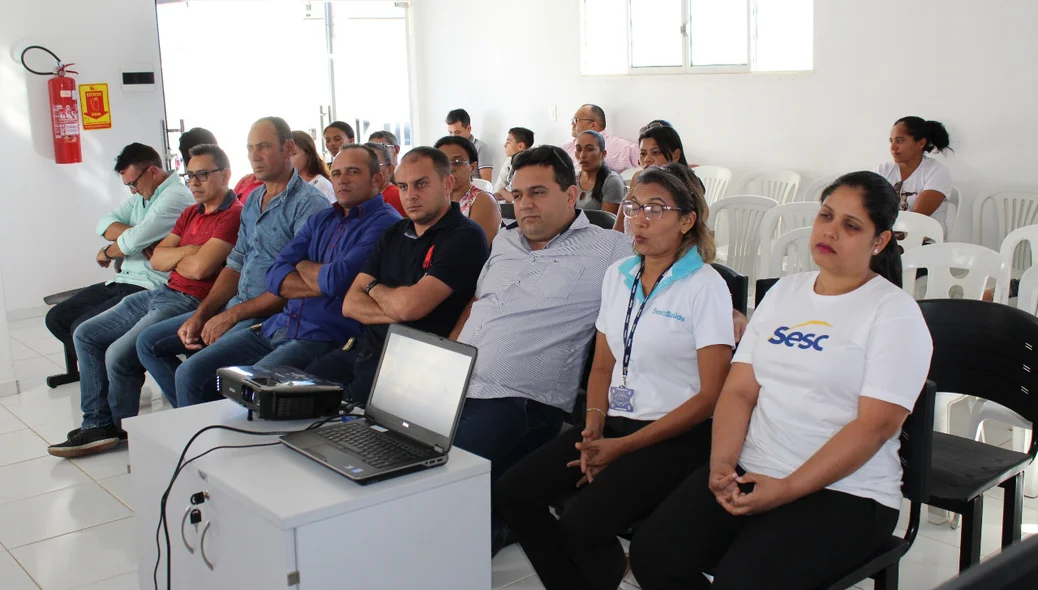 Pessoas que participaram da palestra