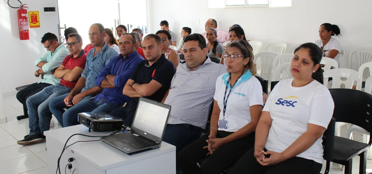 Pessoas que participaram da palestra