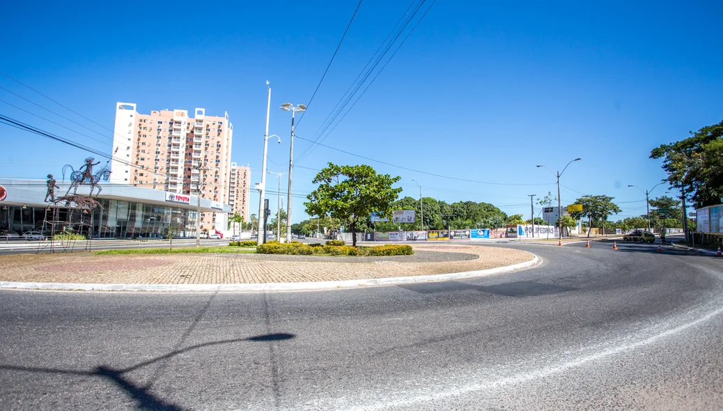 Balão que dá acesso a ponte da primavera
