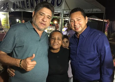 Deputado João Mádison visita festejos em Socorro do Piauí