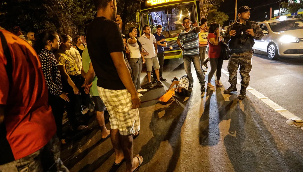 Idosa é atropelada 