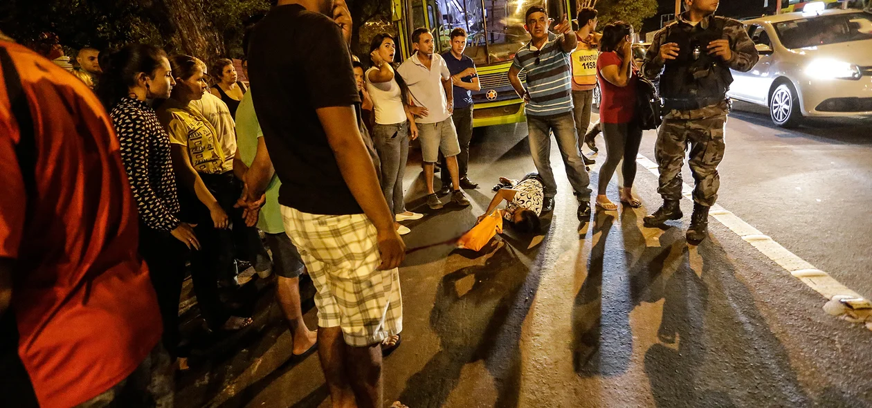 Idosa é atropelada 