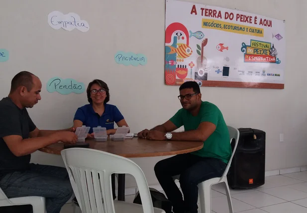 Piscicultores e estudantes