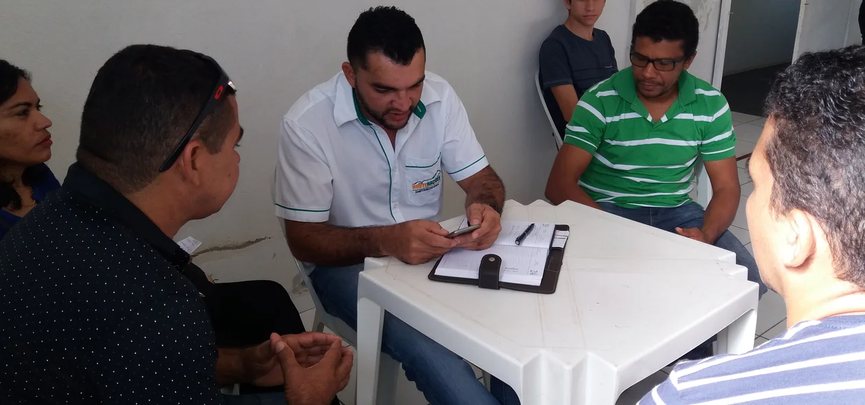 Rodada de negócios, realizada no auditório da Biblioteca Municipal 