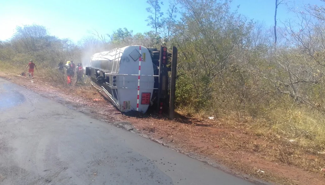 Acidente com caminhão-tanque