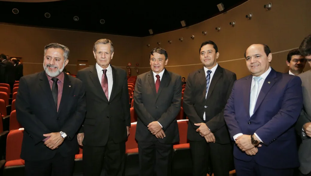 Cleandro Moura é reconduzido ao cargo de Procurador-Geral de Justiça do Estado