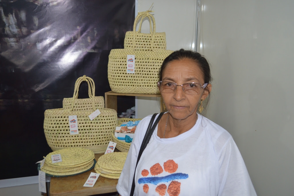 Aldenir mostra seu artesanato