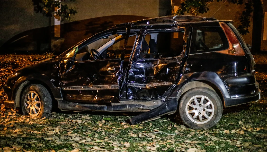 Peugeot ficou destruído 