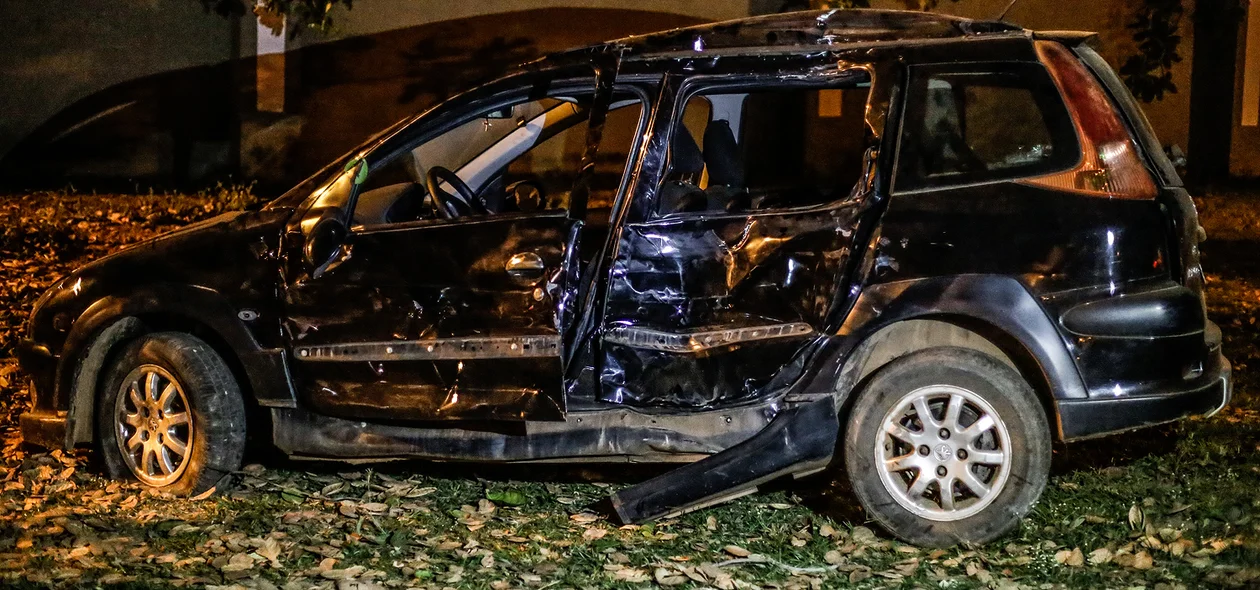 Peugeot ficou destruído 