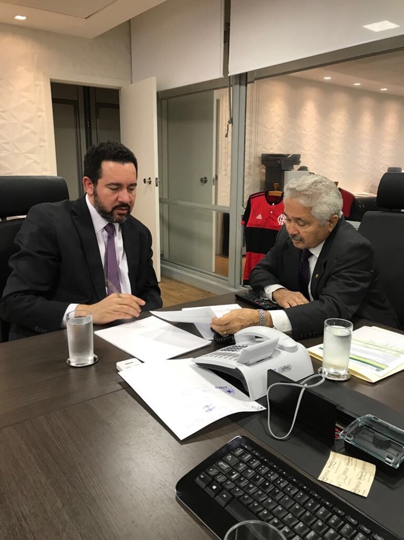 Senador Elmano Férrer com ministro Dyogo Oliveira