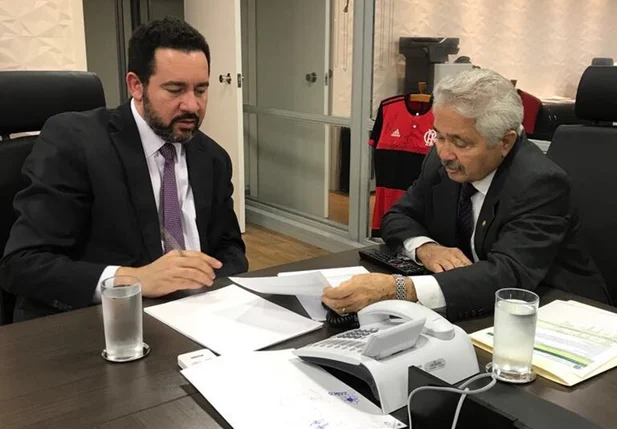 Senador Elmano Férrer com ministro Dyogo Oliveira
