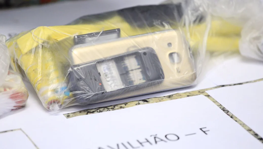 Celular apreendido na Operação da Polícia Civil