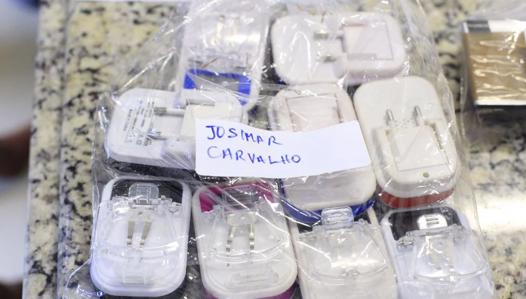 Material apreendido pela polícia era levado para dentro de presídios