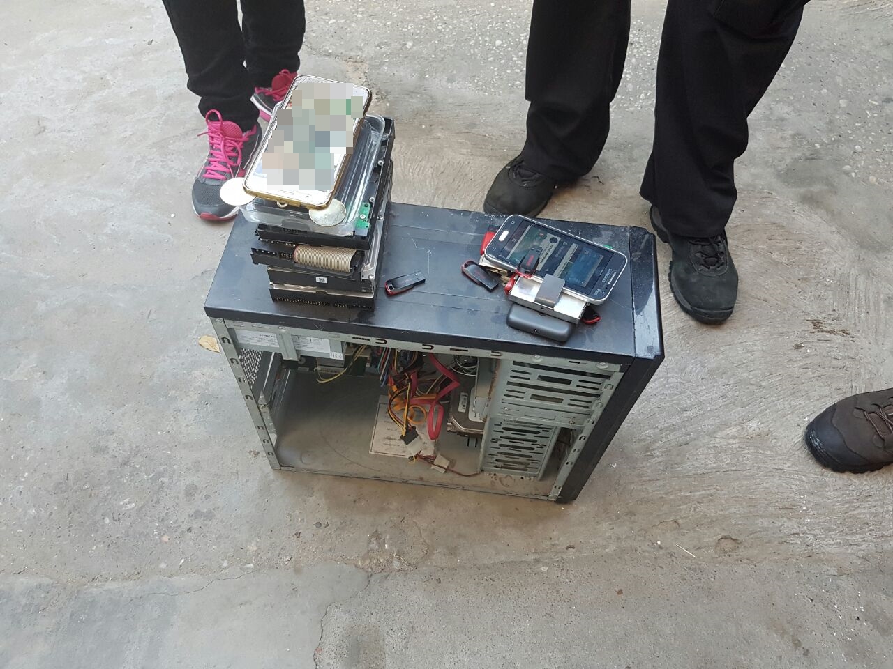 Material apreendido pela polícia civil