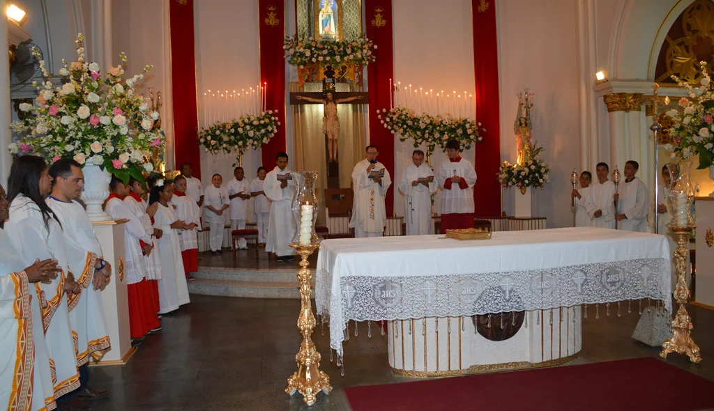 Primeira noite da novena-missa.