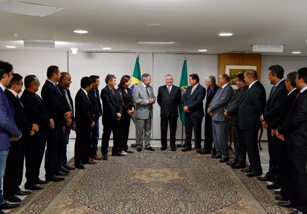 Temer com prefeitos piauienses