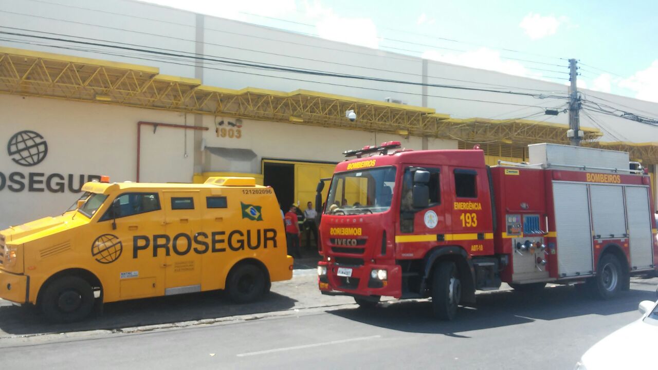 Sistema de segurança da Prosegur é acionado e bombeiros são acionados