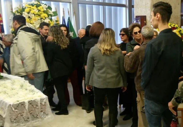Dilma compareceu ao velório