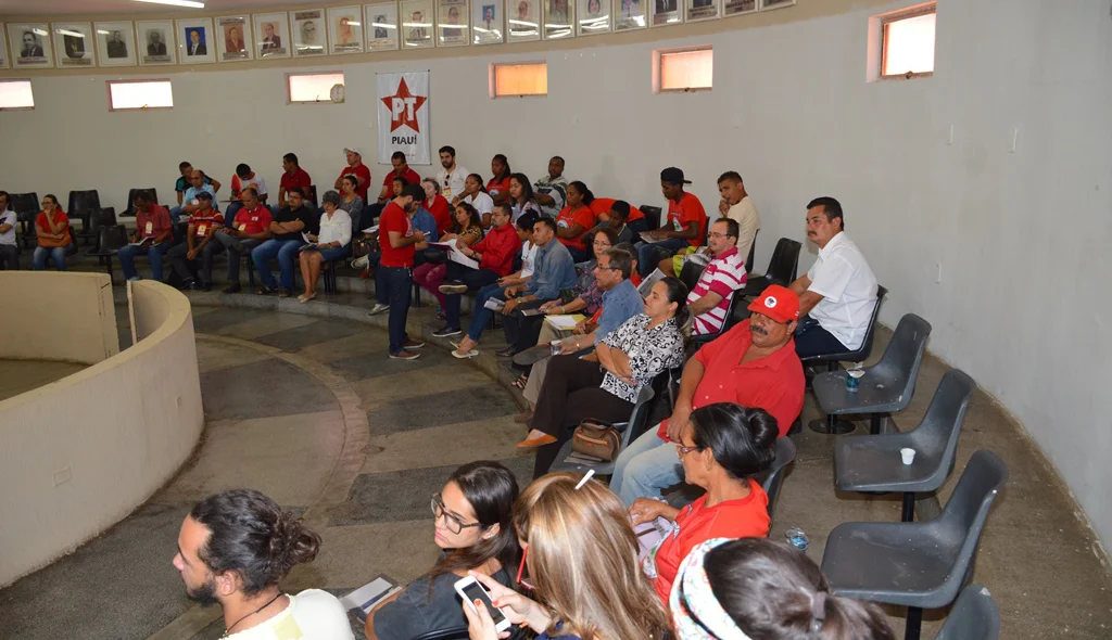 Encontro reúne filiados e militantes do PT