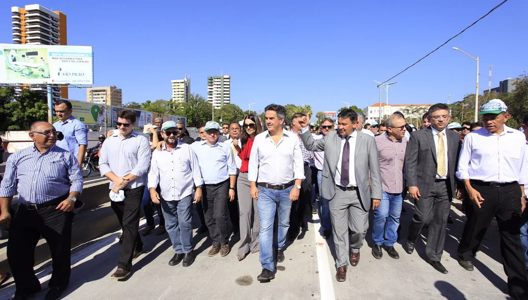 Inauguração da ponte JK