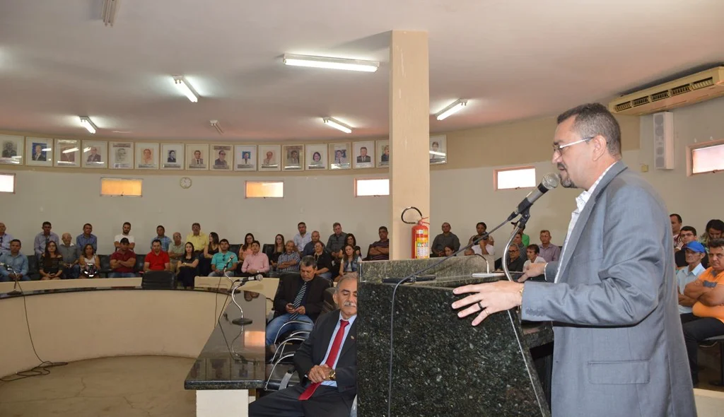 Prefeito de Picos destaca capacidade de Antônio Moura