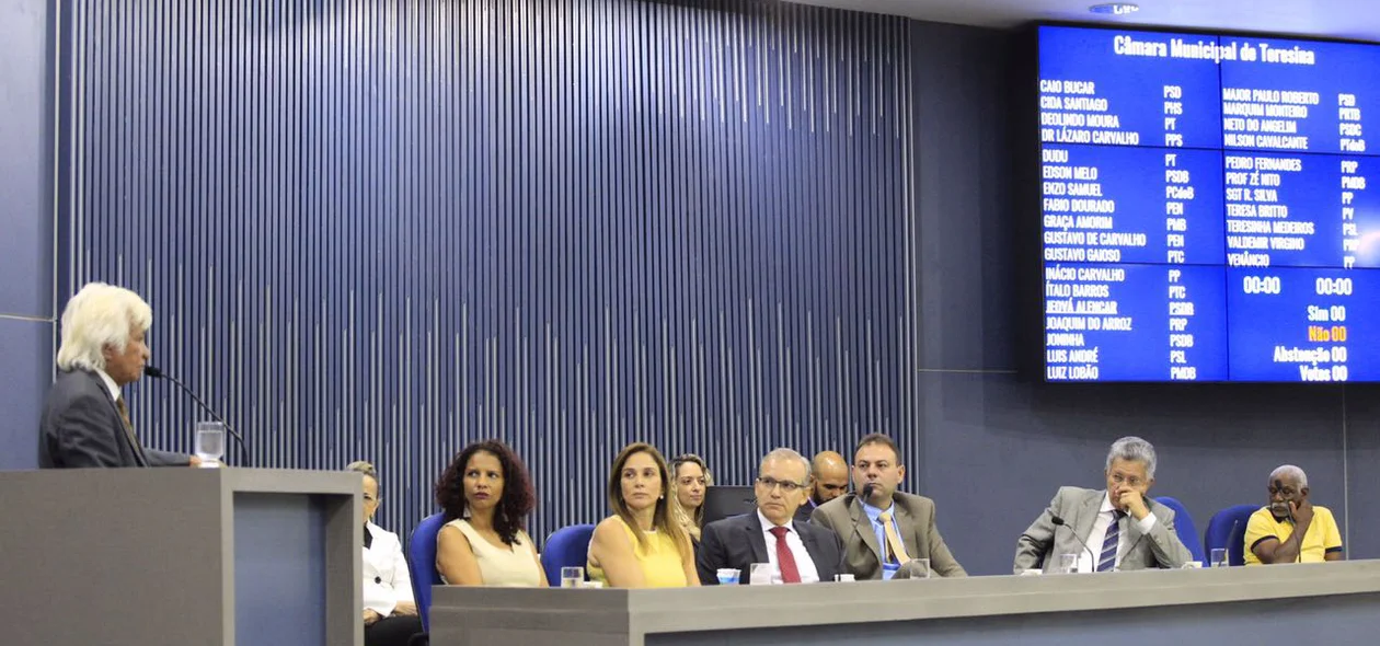 Câmara realiza sessão solene em comemoração ao aniversário de Teresina