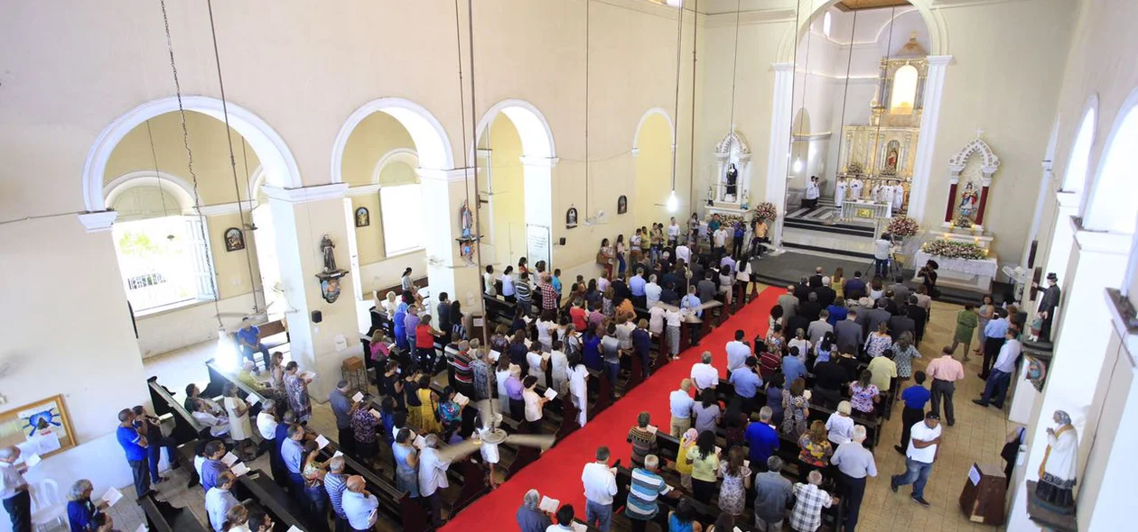 Missa reuniu muitos fiés no centro da Capital