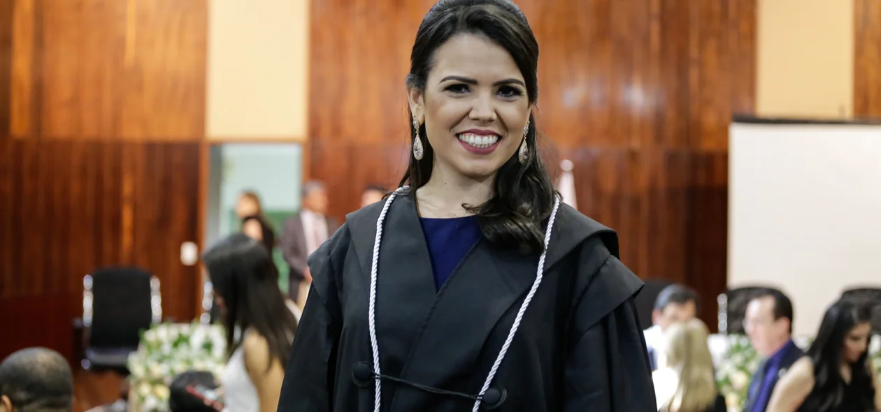 Luciana Claudia Medeiros de Souza