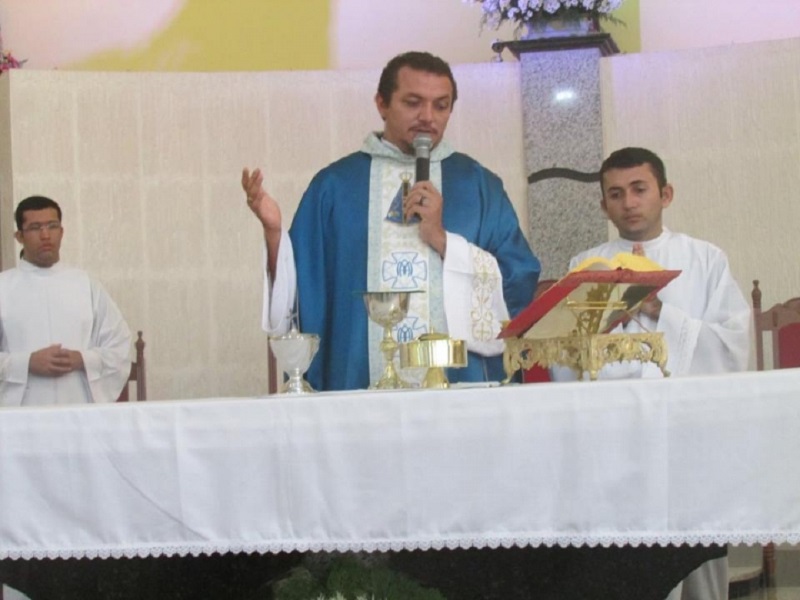 Padre Claudinei