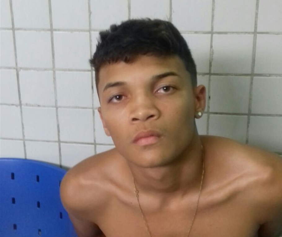 Acusado preso em estão de trem