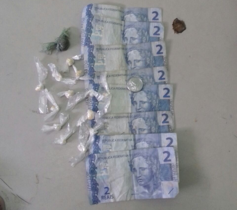 Dinheiro encontrado com o suspeito