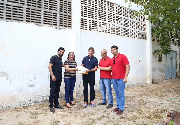 Entrega do projeto a Paulo Martins