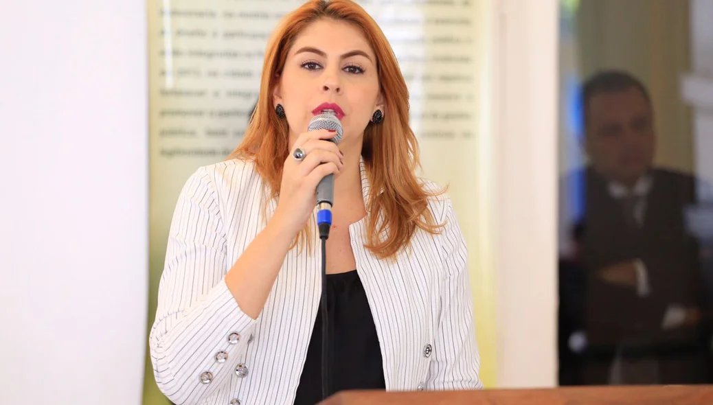 Soraya Castello Branco toma posse