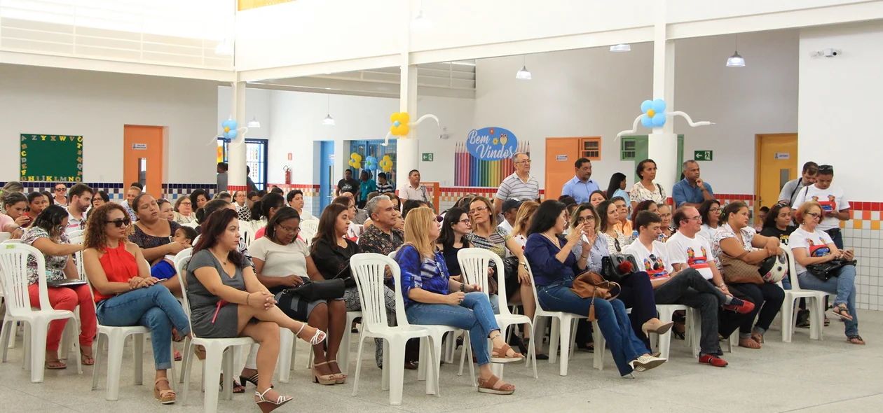 Público acompanhou a solenidade de inauguração