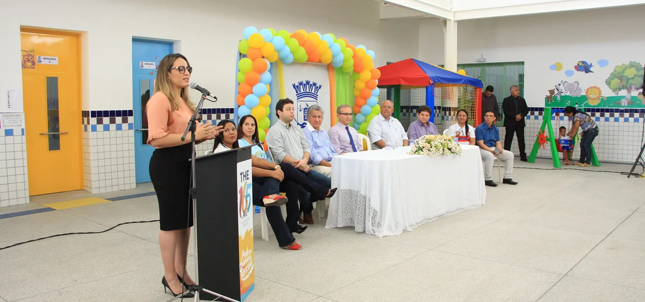 Secretária estadual de educação, Rejane Dias fala sobre a parceria com a prefeitura