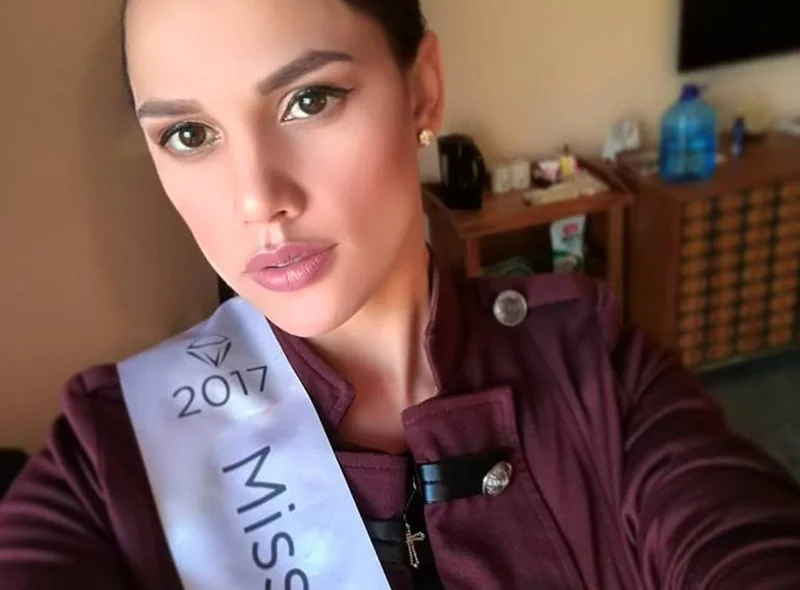 Miss Namíbia 2017 – Suné January