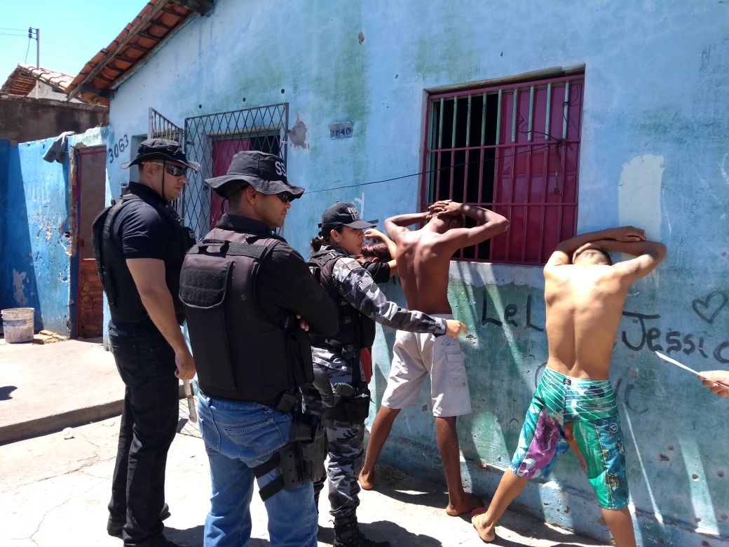 Prisões foram realizadas em um ponto de venda de entorpecentes