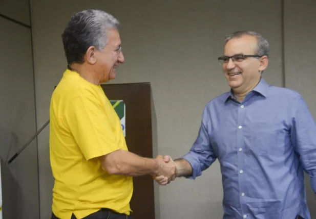 Firmino Filho transmite comando da Prefeitura para Luiz Júnior 
